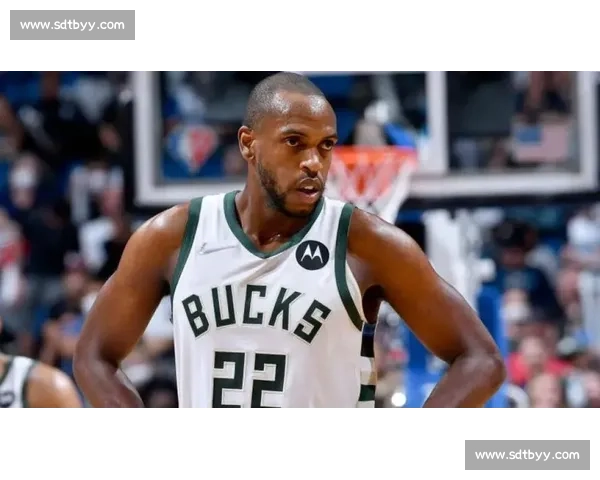 苏群：湖人退货马威暗藏玄机 或效仿东眉交易布局未来